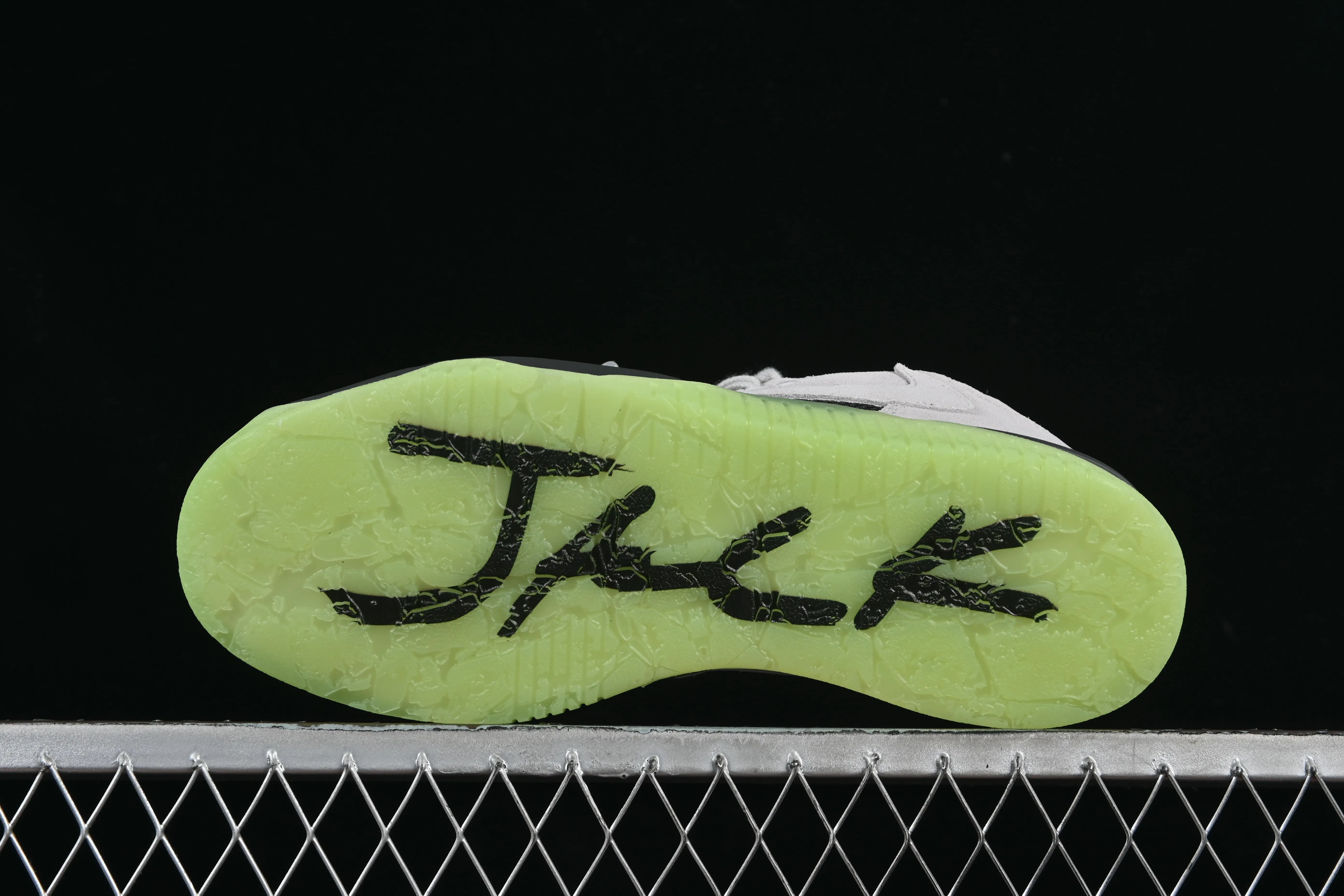 All categories Air Jordan Jordan series basketball shoes Air Jordan 1 Low Chase B x Travis Scott x Jordan Jumpman Jack TR AJ1 Joe 1 joint overhead hook IH7971-001